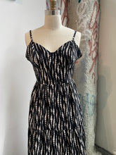 Load image into Gallery viewer, Patterned Beachy Maxi Dress