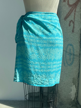 Load image into Gallery viewer, 90s Jones NY Silk Skirt