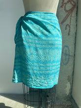 Load image into Gallery viewer, 90s Jones NY Silk Skirt