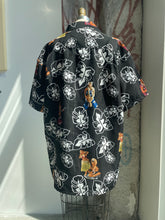 Load image into Gallery viewer, 90s Vintage Hawaiian Luau Shirt