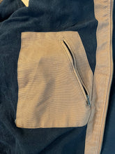 Load image into Gallery viewer, Carhartt Hooded Work Jacket