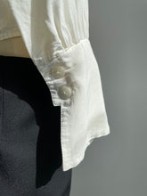 Load image into Gallery viewer, Cropped Single Stitch Button Up