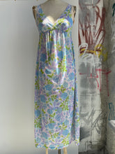 Load image into Gallery viewer, 1960s/70s Sweet Floral Negligee Slip