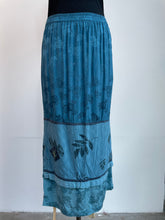 Load image into Gallery viewer, Floral Jacquard Maxi Skirt