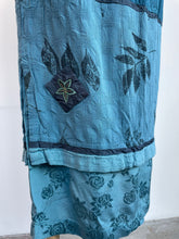 Load image into Gallery viewer, Floral Jacquard Maxi Skirt