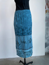 Load image into Gallery viewer, Floral Jacquard Maxi Skirt