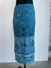 Load image into Gallery viewer, Floral Jacquard Maxi Skirt