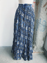 Load image into Gallery viewer, 100% Cotton Maxi Multi Bells Floral Printed