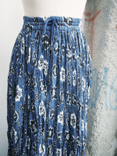 Load image into Gallery viewer, 100% Cotton Maxi Multi Bells Floral Printed