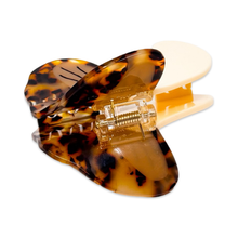 Load image into Gallery viewer, Midi Shiitake Hair Claw Clip
