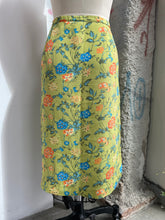 Load image into Gallery viewer, 90s Floral Button Skirt x Jennifer Moore
