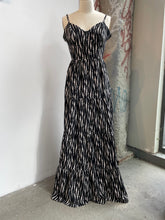 Load image into Gallery viewer, Patterned Beachy Maxi Dress
