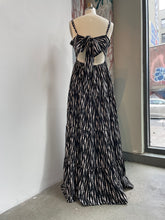 Load image into Gallery viewer, Patterned Beachy Maxi Dress
