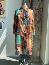 Load image into Gallery viewer, Abstract Multicolored Shapes Button Up
