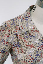 Load image into Gallery viewer, 70s Floral Button Up w/ Lace Details

