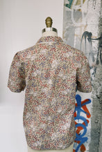 Load image into Gallery viewer, 70s Floral Button Up w/ Lace Details
