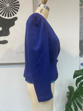 Load image into Gallery viewer, Leslie Fay Knitted Top
