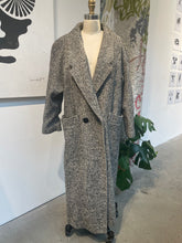 Load image into Gallery viewer, Heather Tweed Double Breasted Wool Coat
