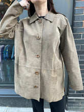 Load image into Gallery viewer, 3/4 Button Up Suede Jacket
