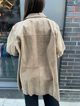 Load image into Gallery viewer, 3/4 Button Up Suede Jacket
