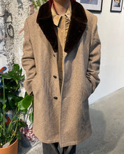 Load image into Gallery viewer, Shearling Wool Peacoat
