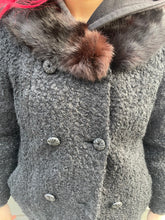 Load image into Gallery viewer, Vintage EFV Furline Jacket
