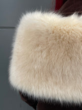 Load image into Gallery viewer, Cream Faux Fur Shawl
