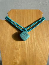 Load image into Gallery viewer, Turquoise Necklace From Mexico
