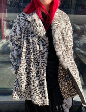 Load image into Gallery viewer, VIntage Rabbit Fur Coat
