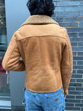 Load image into Gallery viewer, Furline Collar Suede Jacket
