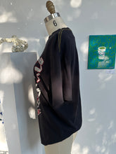 Load image into Gallery viewer, Nautica Jeans Y2K Tee
