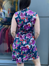Load image into Gallery viewer, 60s Mod Floral Dress With Tie
