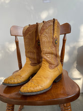 Load image into Gallery viewer, Brown Orstrich Leather Cowboy Boots
