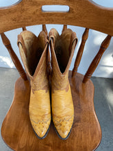Load image into Gallery viewer, Brown Orstrich Leather Cowboy Boots
