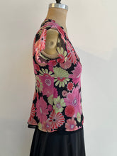 Load image into Gallery viewer, 00s Silk Floral Blouse
