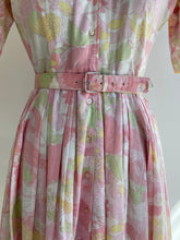 Load image into Gallery viewer, 60s Floral Dress w/ Belt
