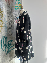 Load image into Gallery viewer, Vintage SILK Bowling Button Ups
