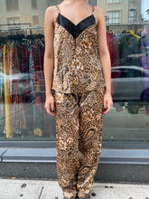 Load image into Gallery viewer, Satin Paisley and Floral 2 PC Set
