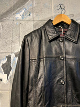 Load image into Gallery viewer, 1990s Topstitch Lambskin Leather Jacket
