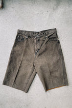 Load image into Gallery viewer, Brown Baggy Jorts x USED
