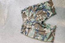 Load image into Gallery viewer, Camo Baggy Cargo Shorts
