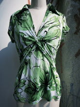 Load image into Gallery viewer, Y2K Abstract Floral Blouse
