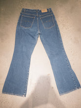 Load image into Gallery viewer, Bootcut 90s Jeans

