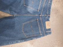 Load image into Gallery viewer, Bootcut 90s Jeans
